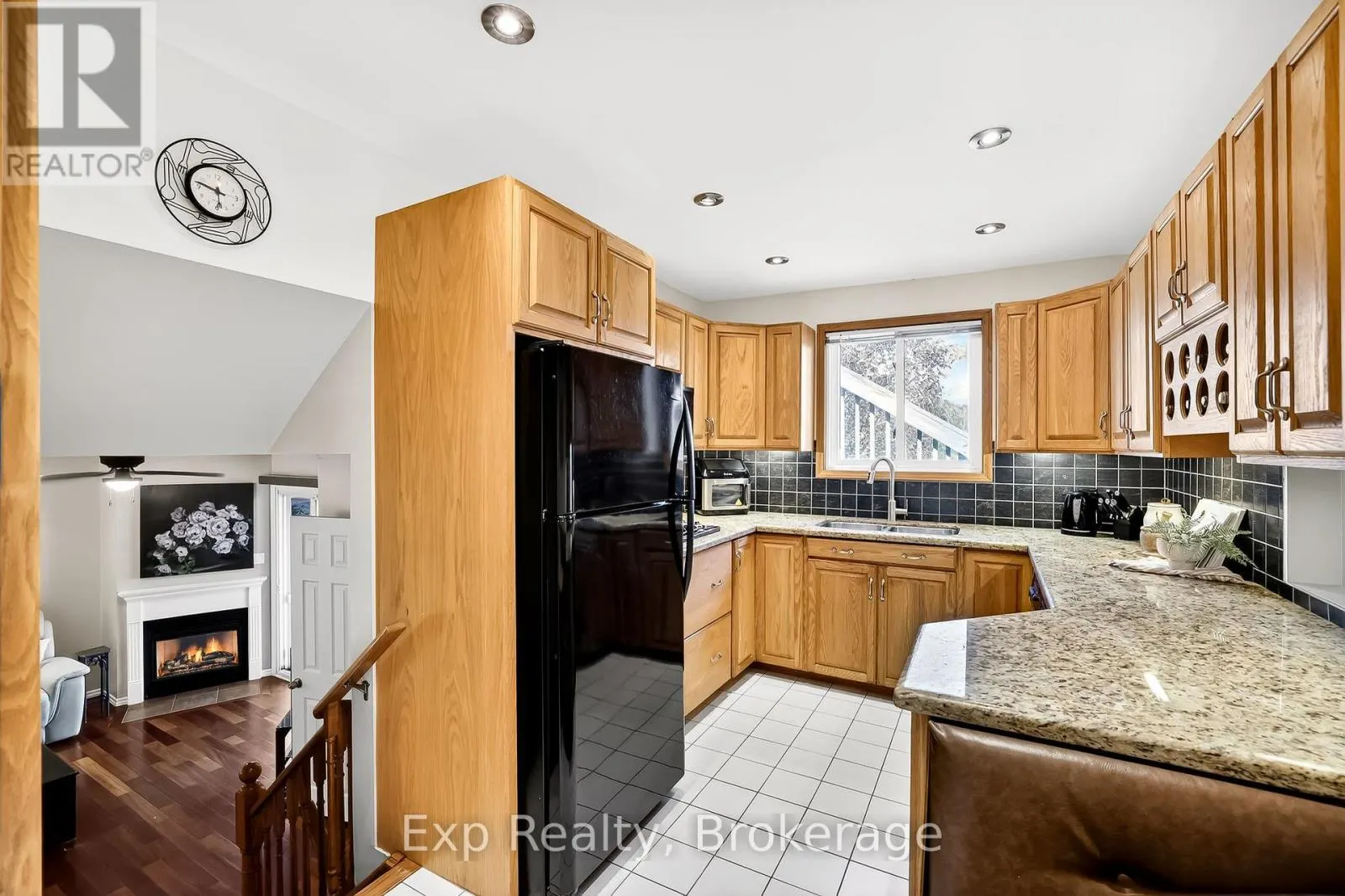 1175 LAKESHORE ROAD