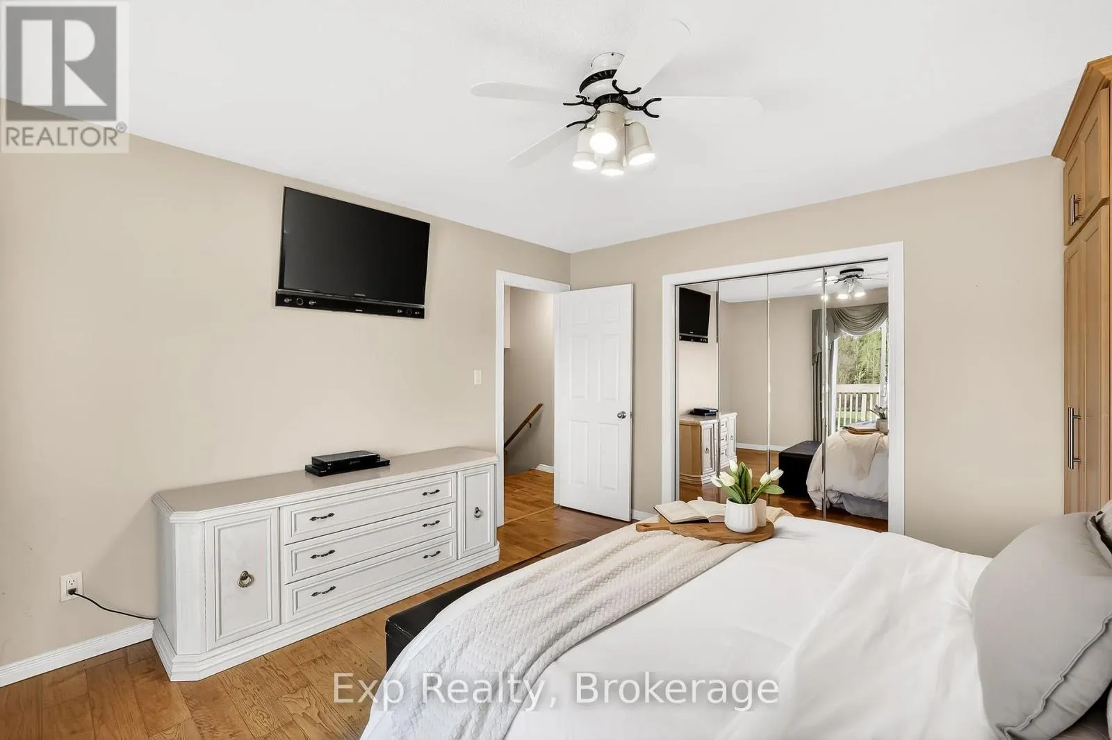 1175 LAKESHORE ROAD