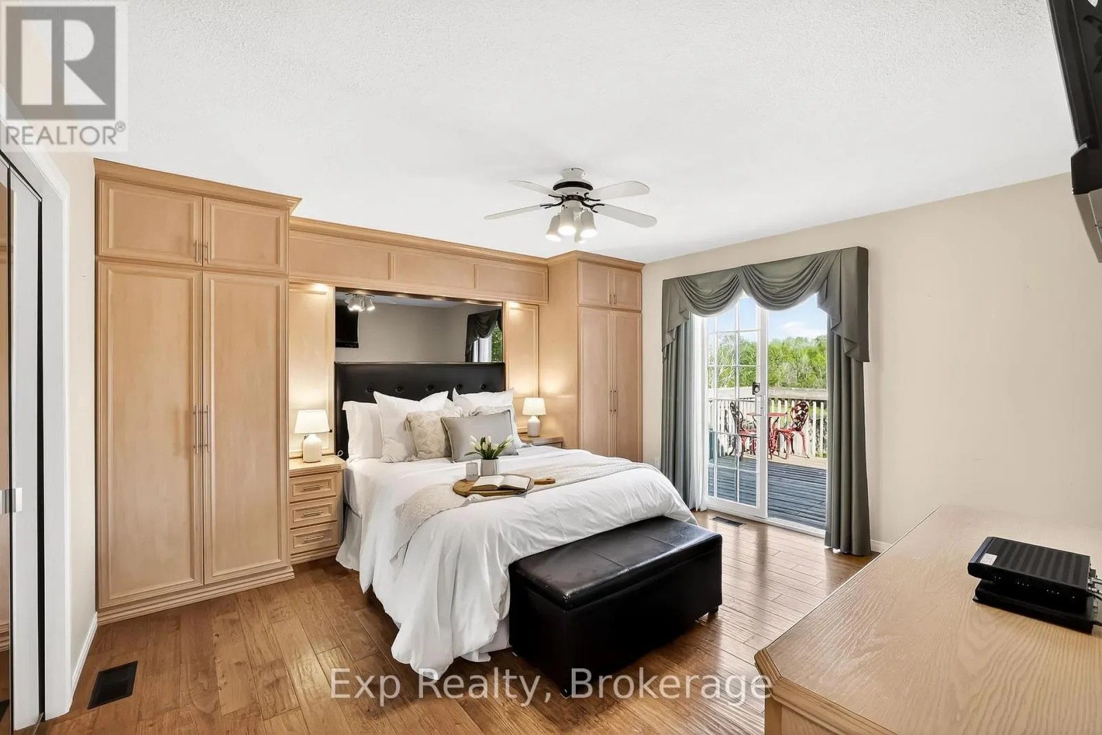 1175 LAKESHORE ROAD