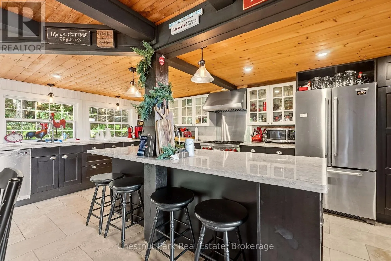 1047 HALLETT ROAD S