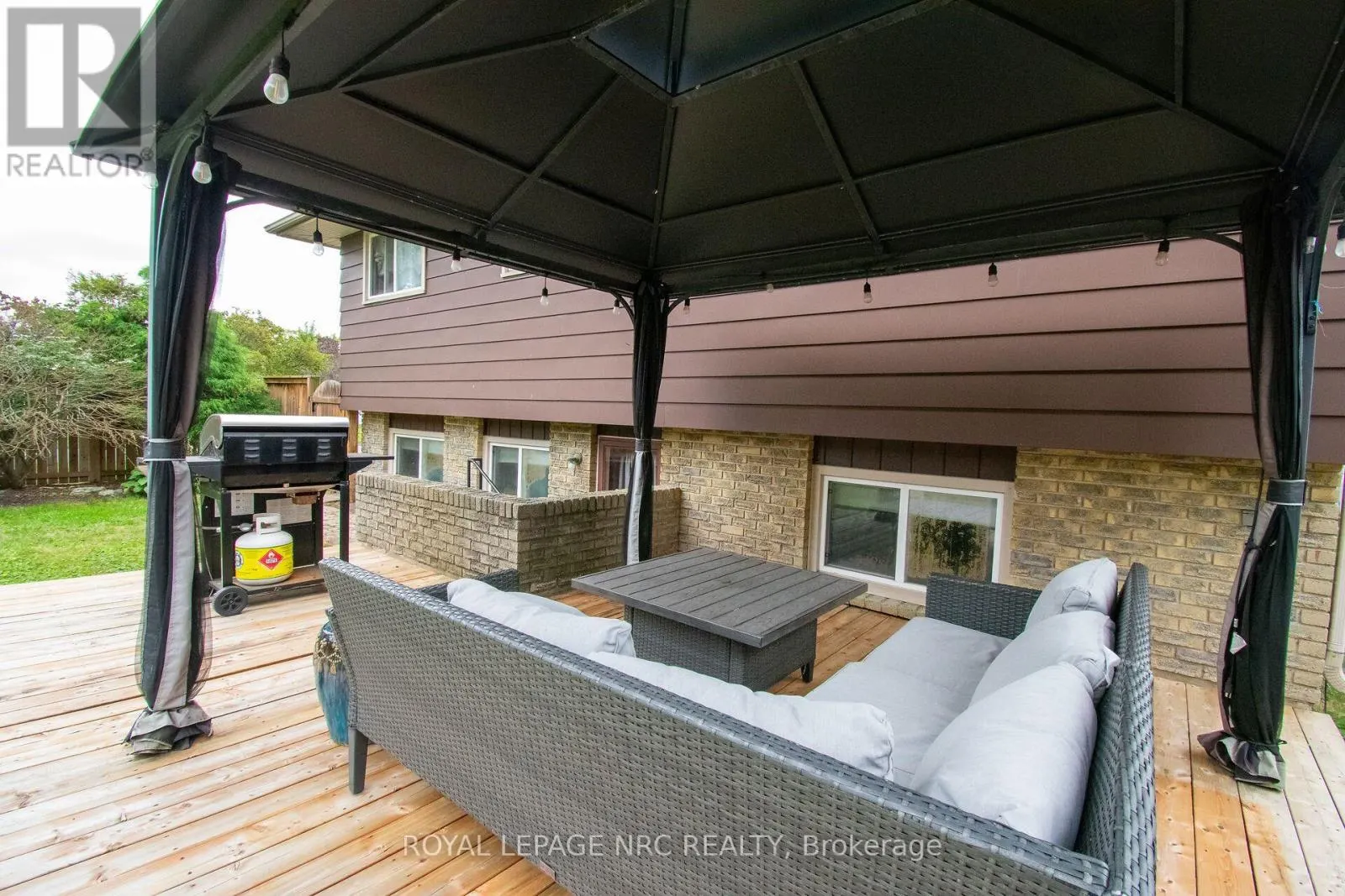 46 TRELAWN PARKWAY