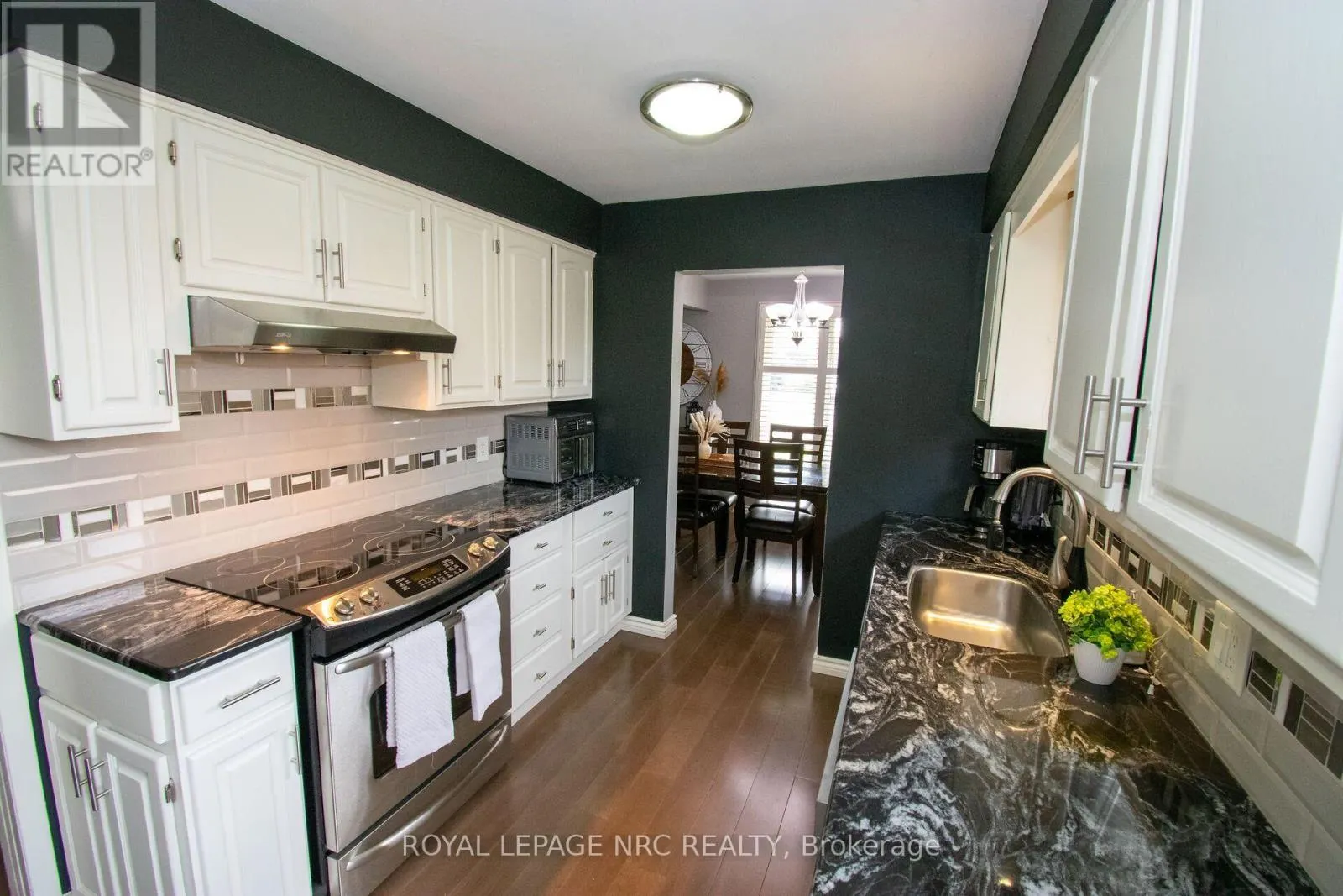 46 TRELAWN PARKWAY