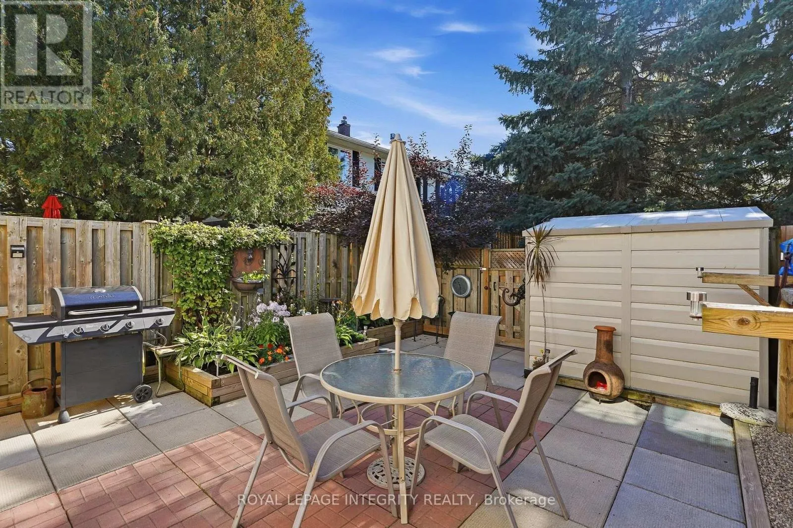 18 GREENBANK ROAD S