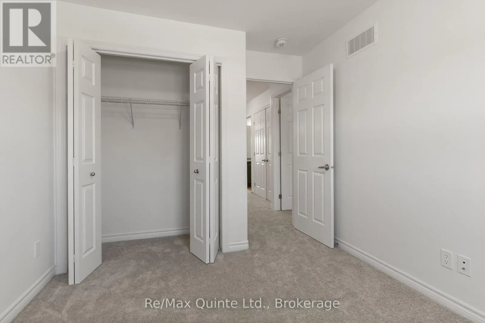 46 COTTONWOOD DRIVE