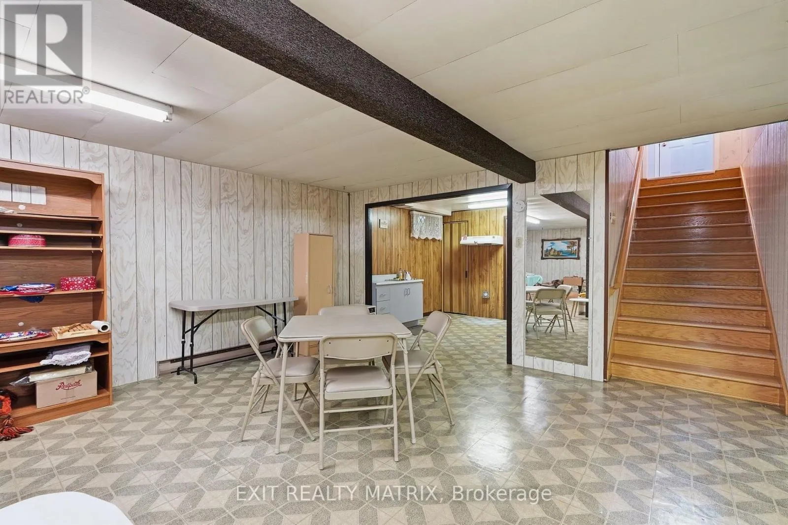 815 EDMOND STREET