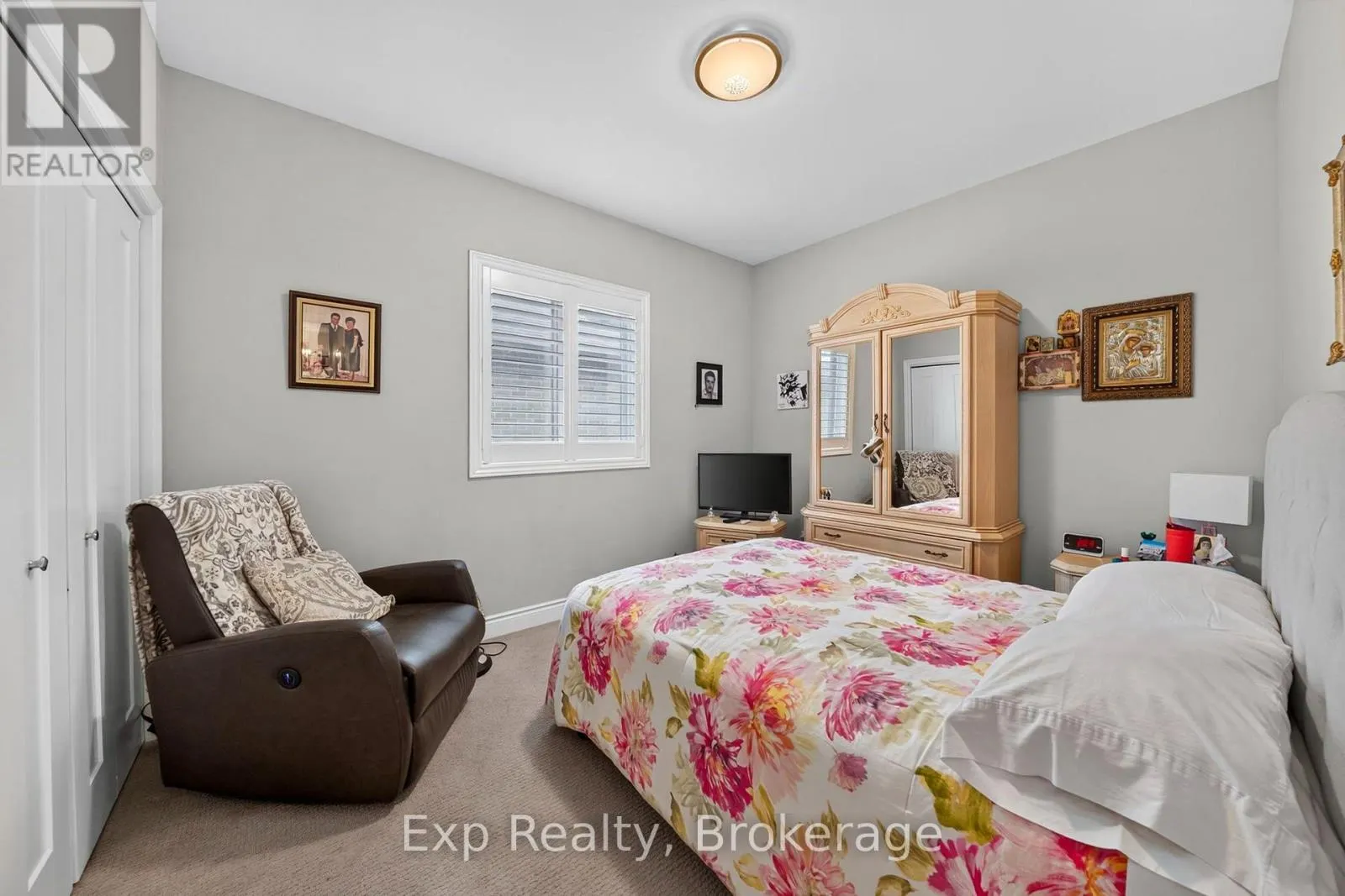 12 COVINGTON CRESCENT