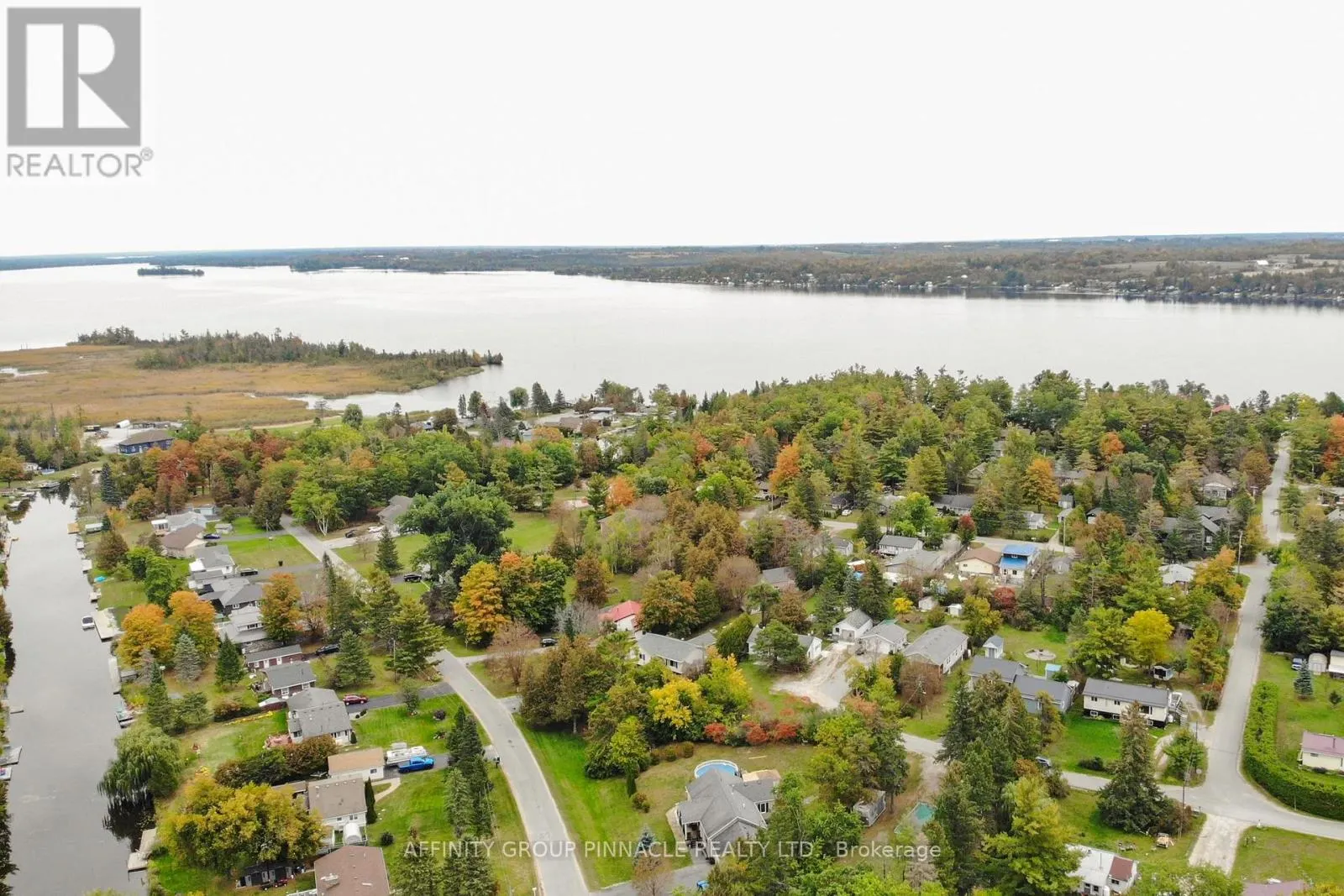 24 OAKWOOD DRIVE
