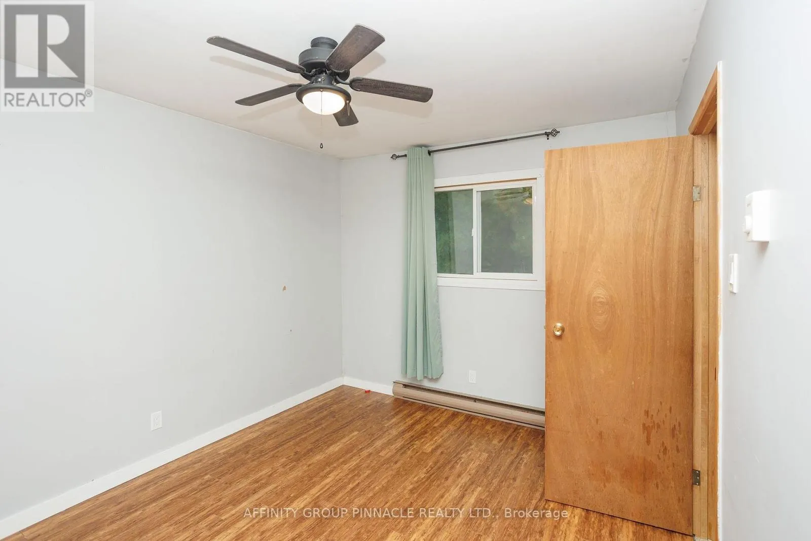 24 OAKWOOD DRIVE