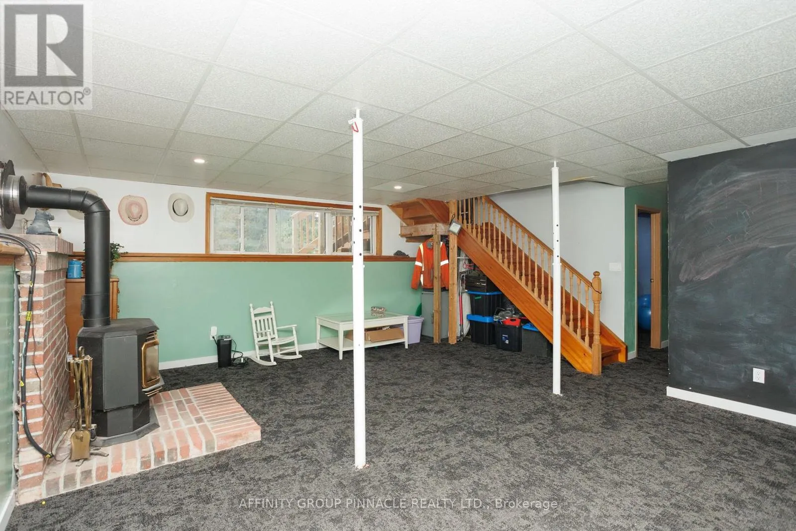 24 OAKWOOD DRIVE
