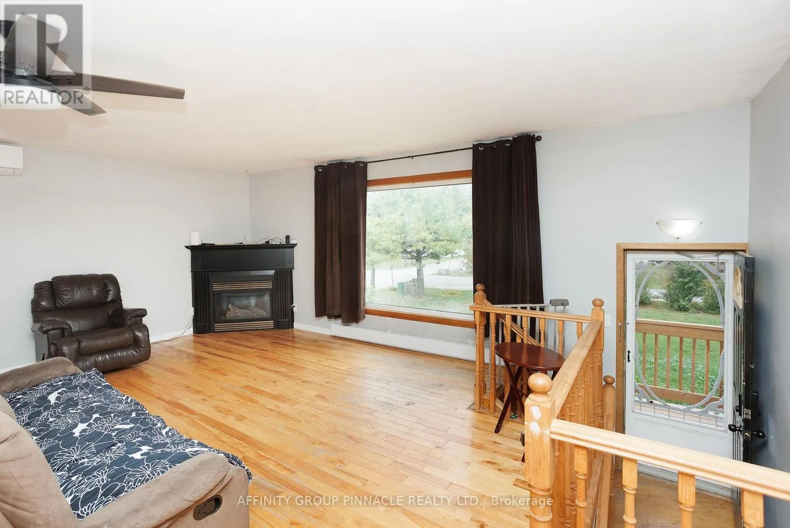 24 OAKWOOD DRIVE