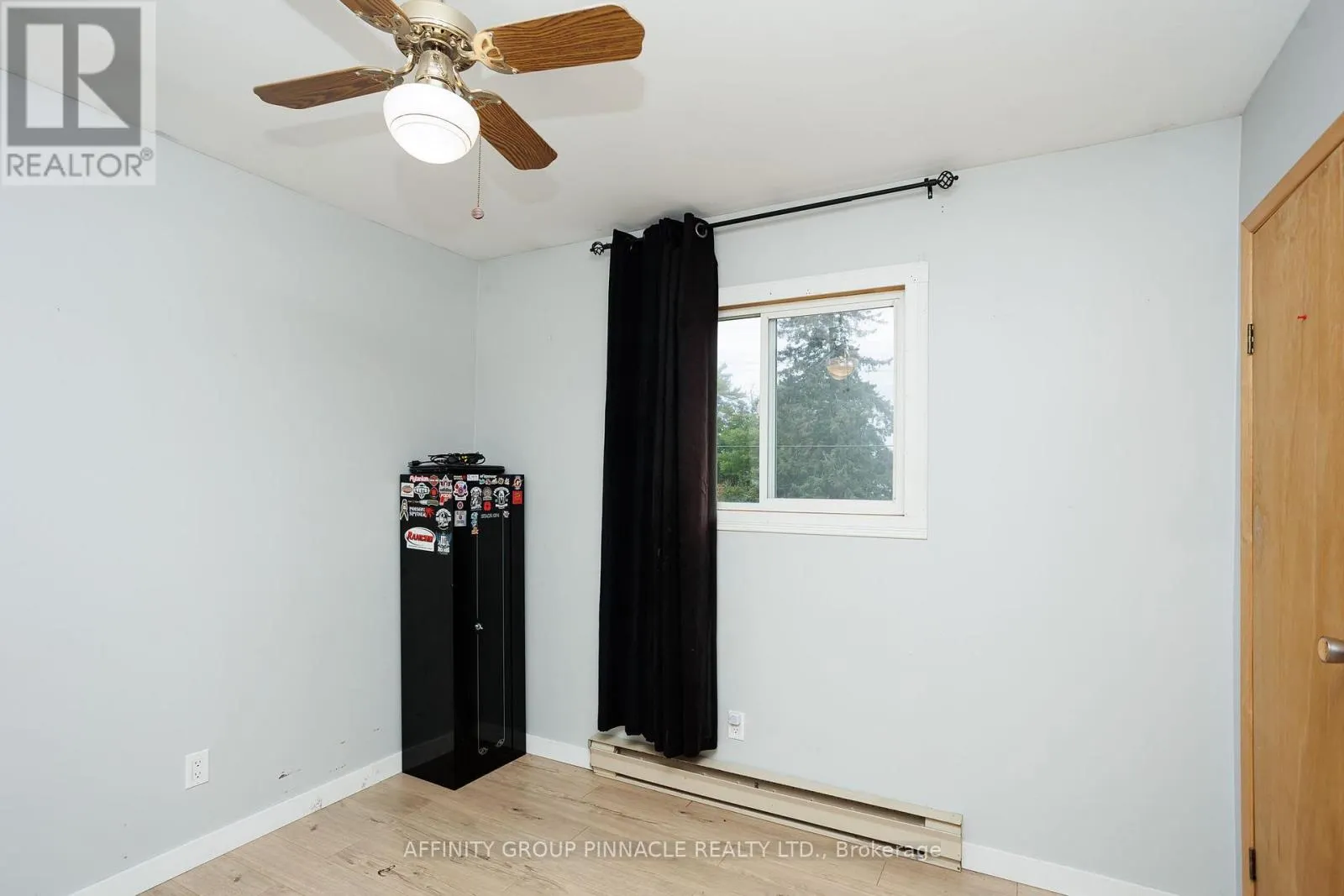 24 OAKWOOD DRIVE