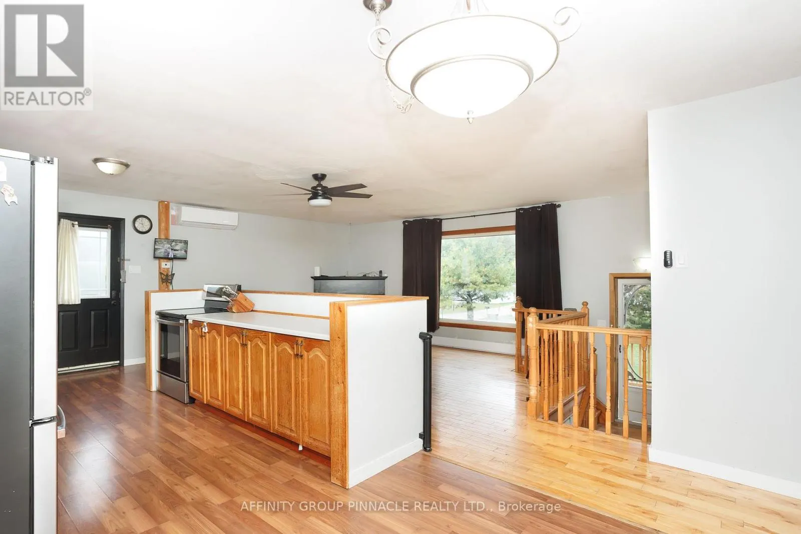 24 OAKWOOD DRIVE