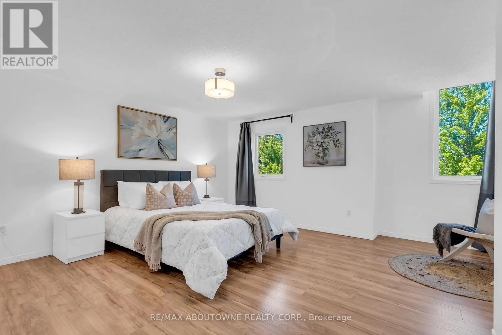 15 - 151 CLAIRFIELDS DRIVE E