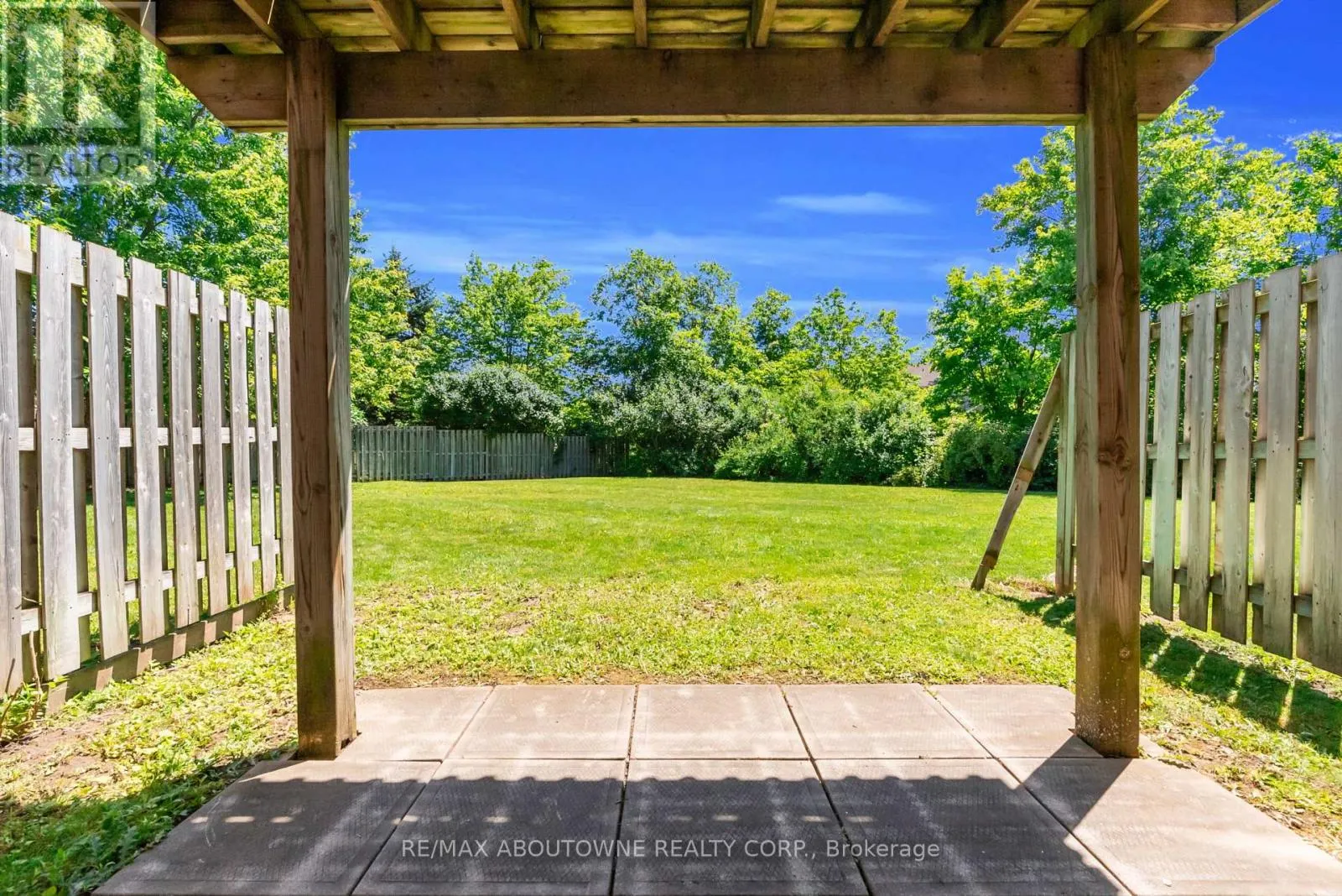 15 - 151 CLAIRFIELDS DRIVE E