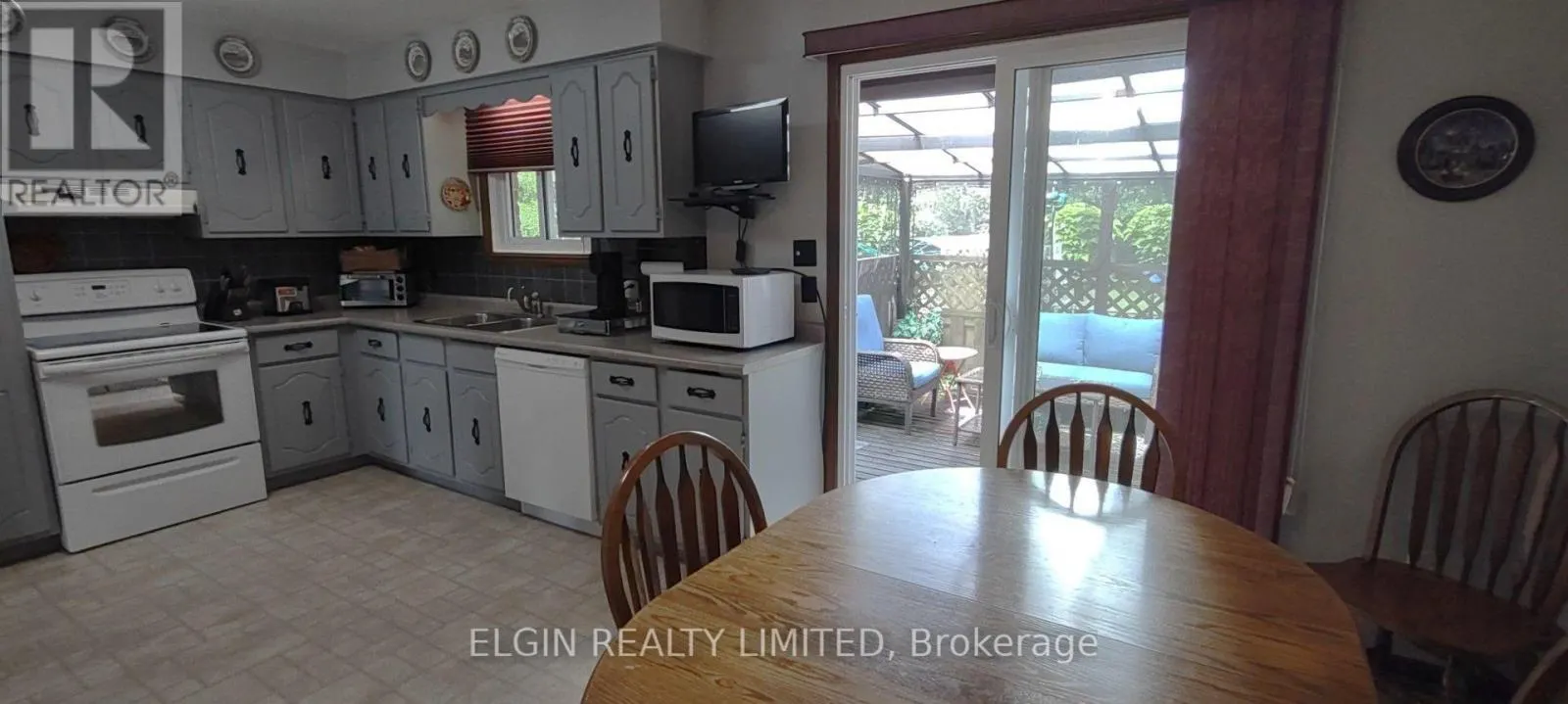 219 BRENTWOOD CRESCENT