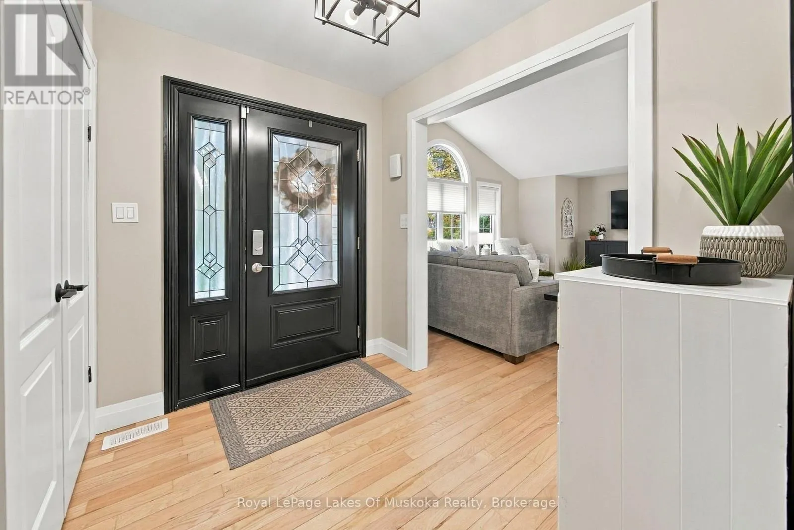 1002 JOSEPH PLACE