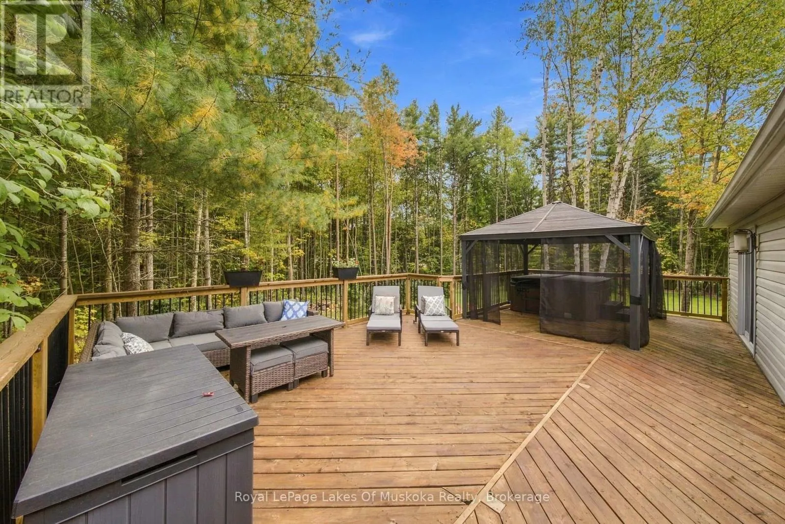 1002 JOSEPH PLACE