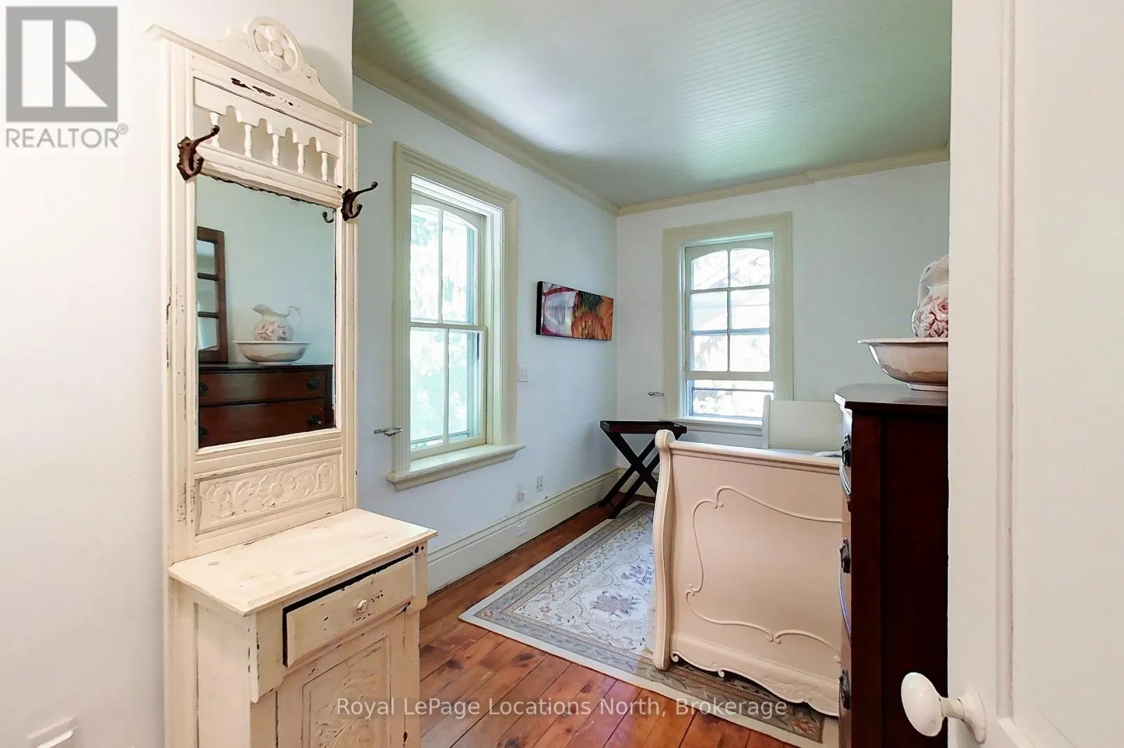 44 PARKVIEW AVENUE