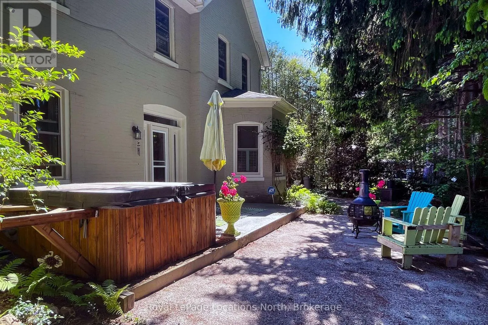 44 PARKVIEW AVENUE