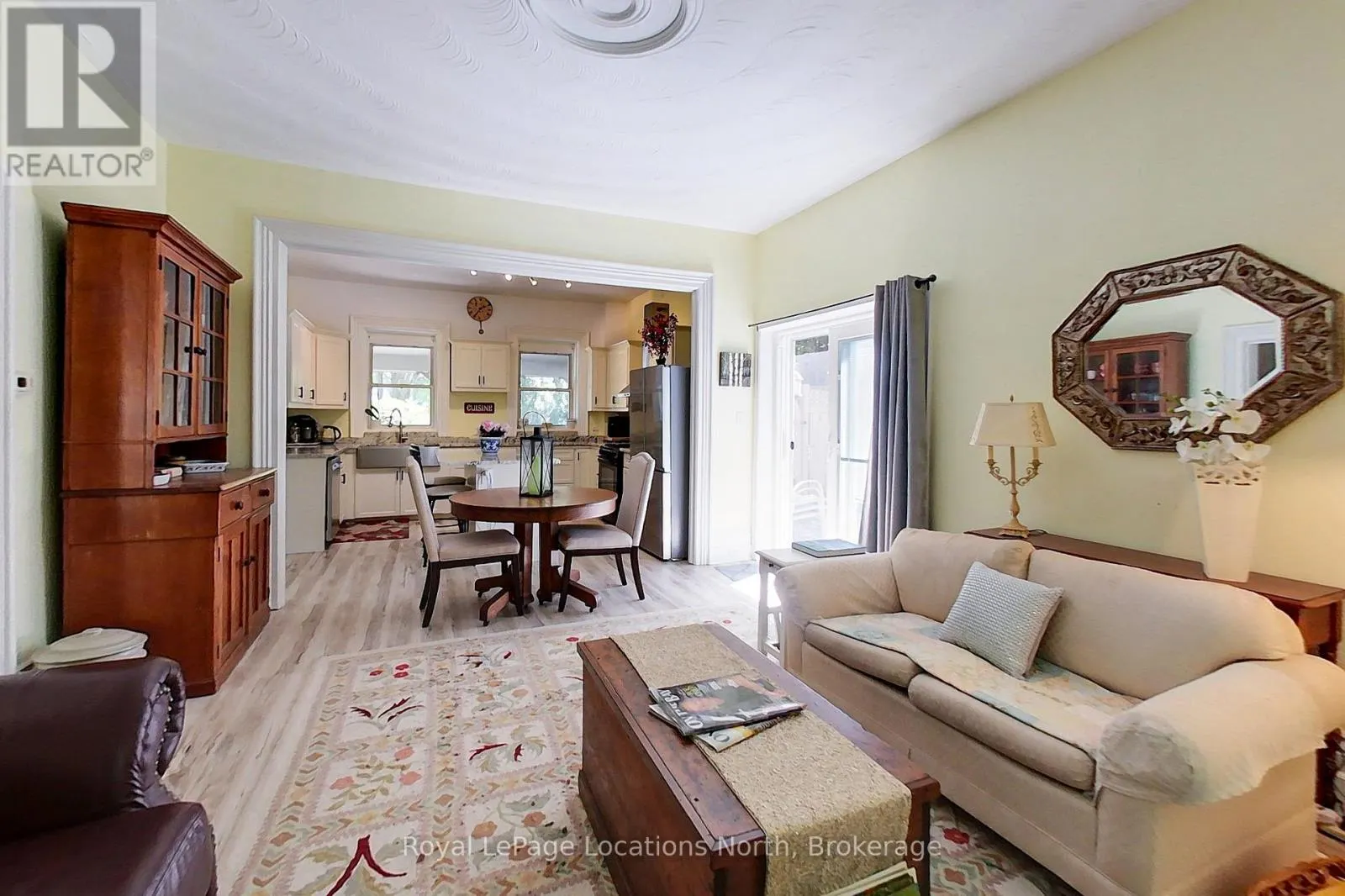 44 PARKVIEW AVENUE