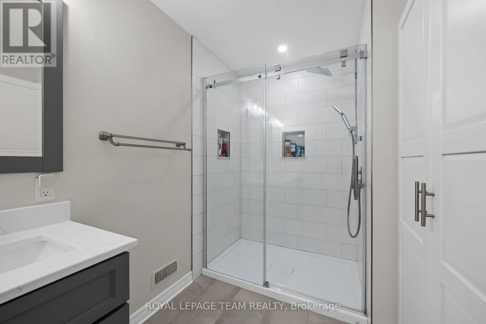 213 TEWSLEY DRIVE