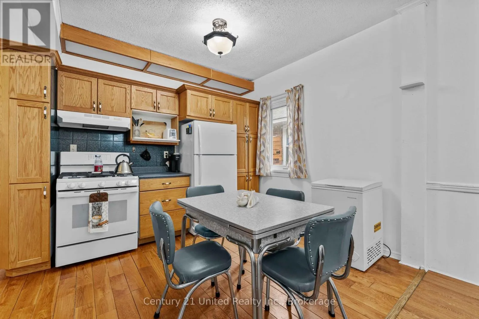 528 BRIOUX AVENUE