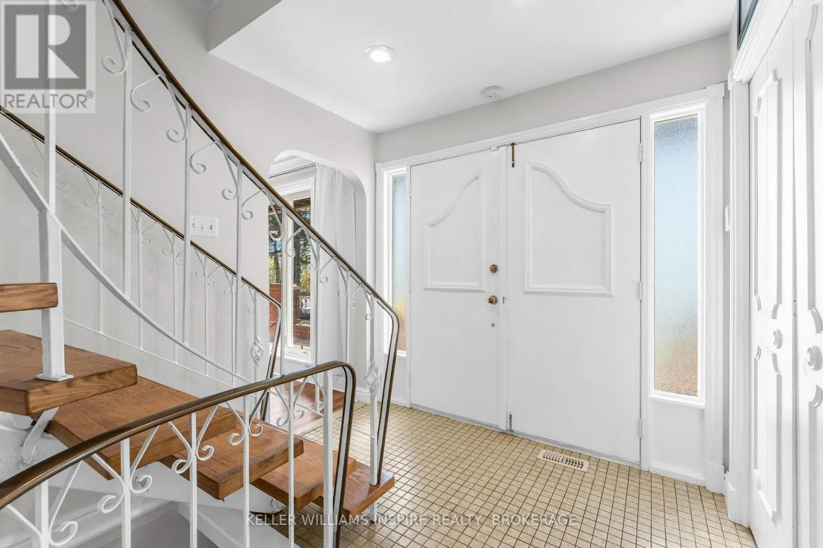 4557 BATH ROAD
