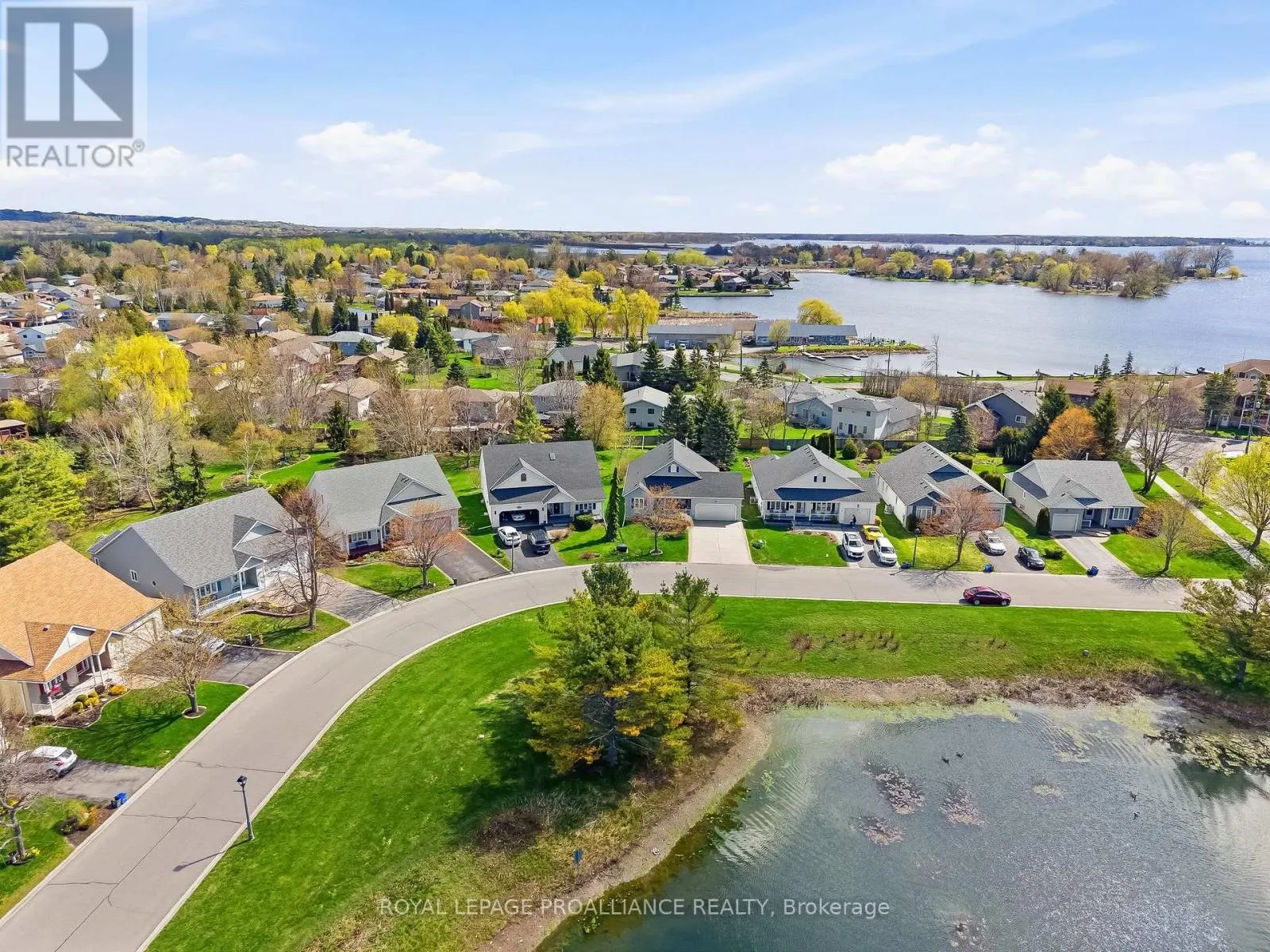 8 SANDPIPER WAY