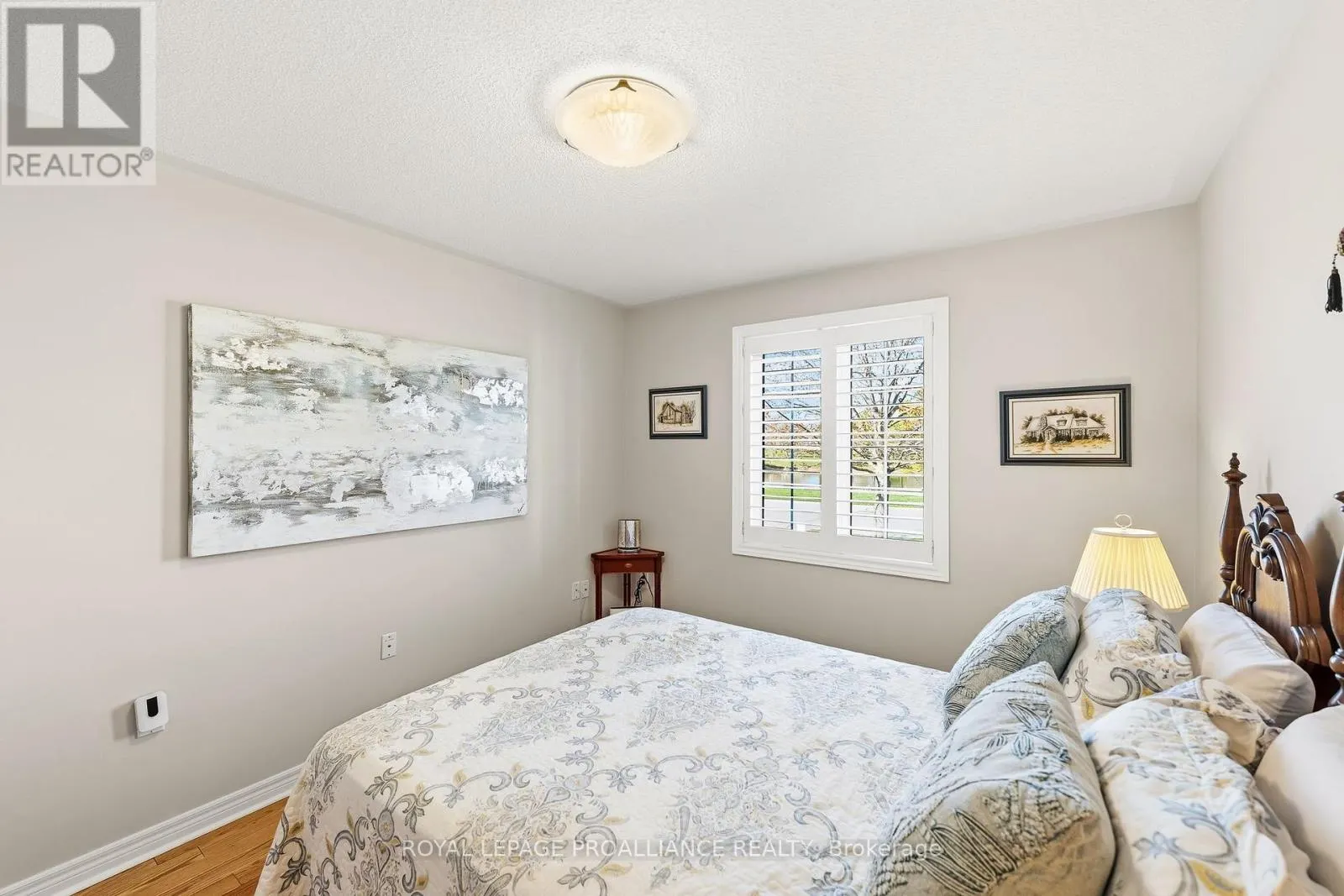 8 SANDPIPER WAY