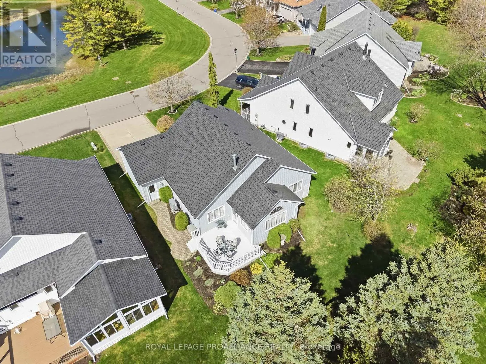 8 SANDPIPER WAY