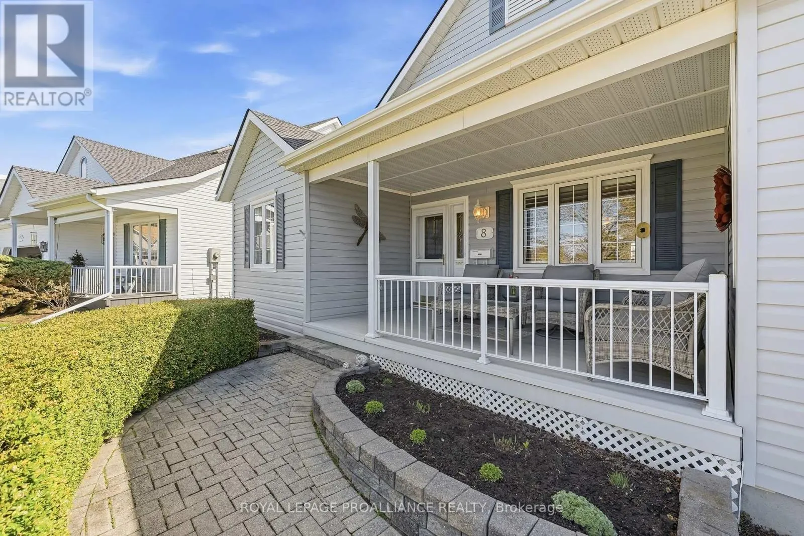 8 SANDPIPER WAY