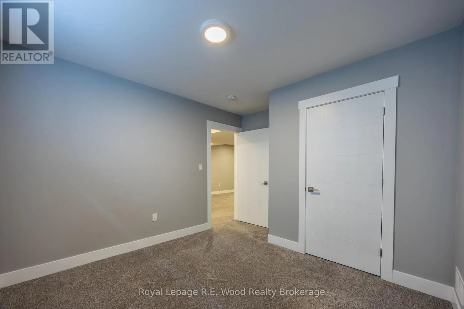 7 SYCAMORE DRIVE