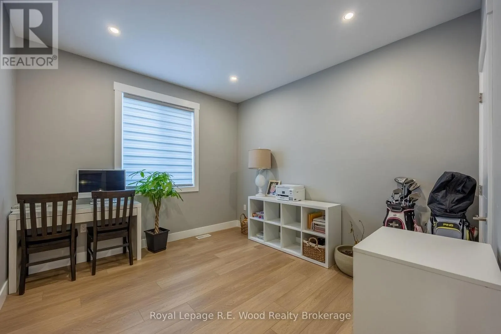 7 SYCAMORE DRIVE