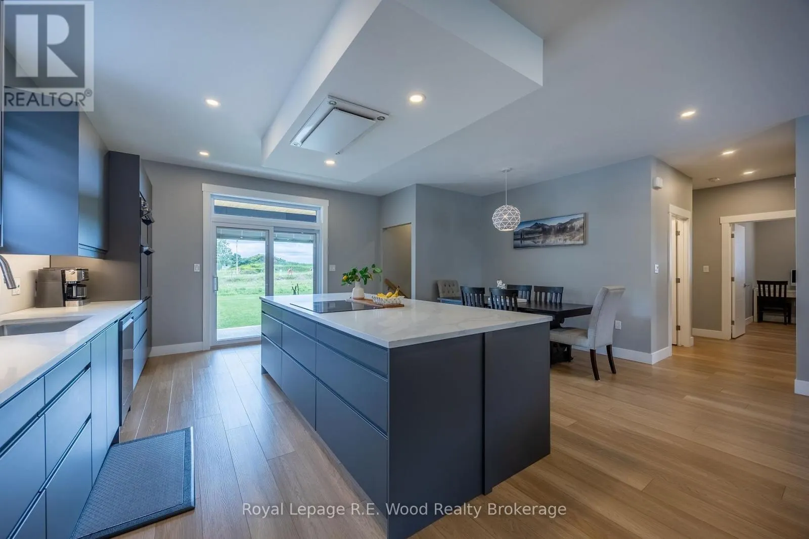 7 SYCAMORE DRIVE