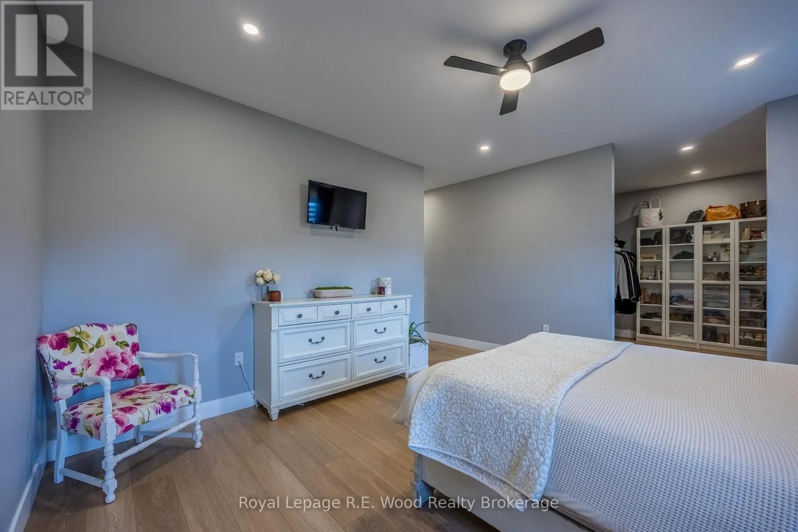 7 SYCAMORE DRIVE