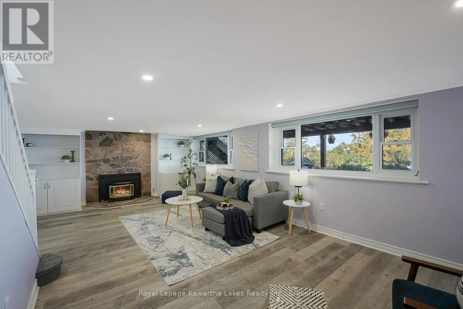 832 CEDAR GLEN ROAD