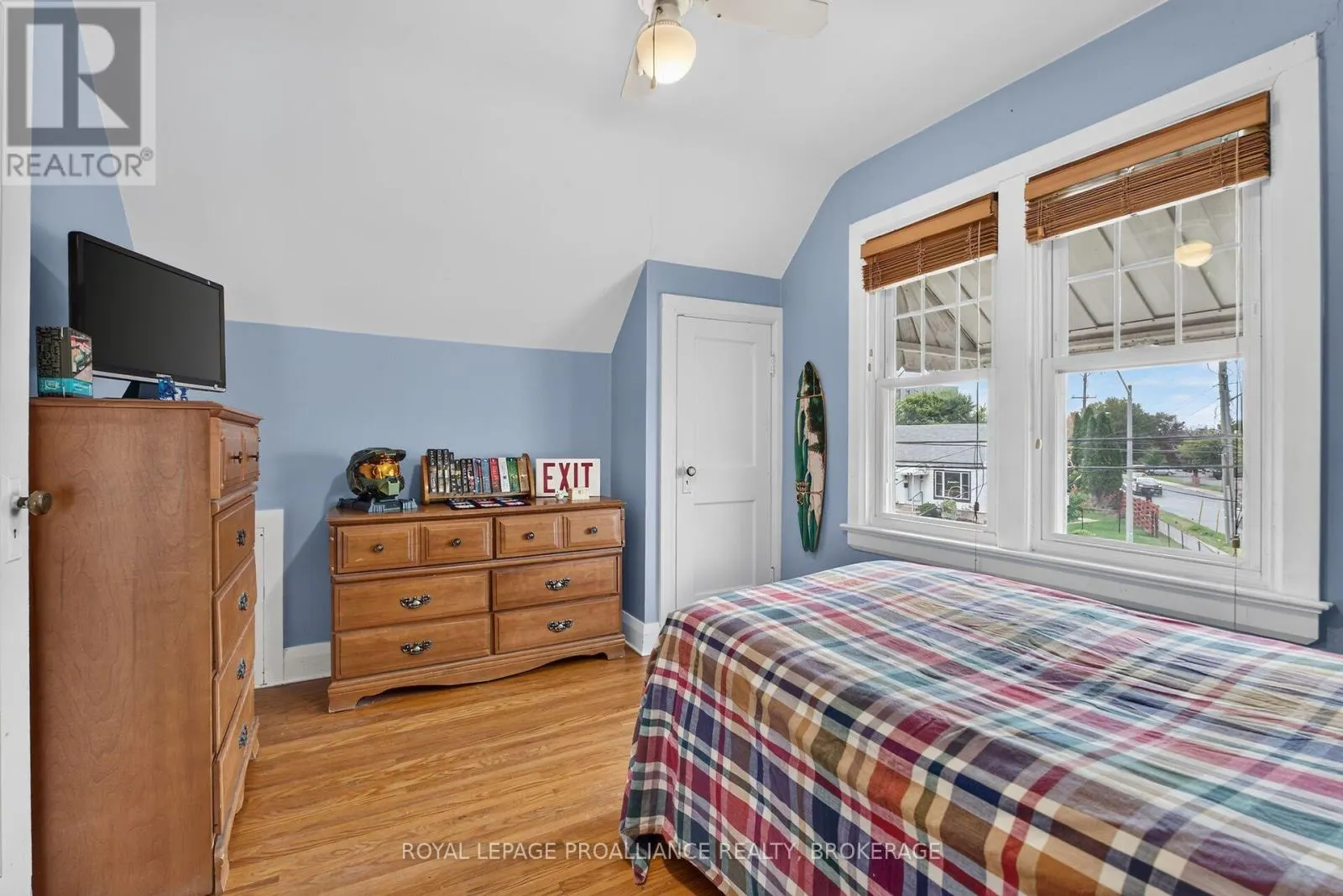 27 DRAYTON AVENUE