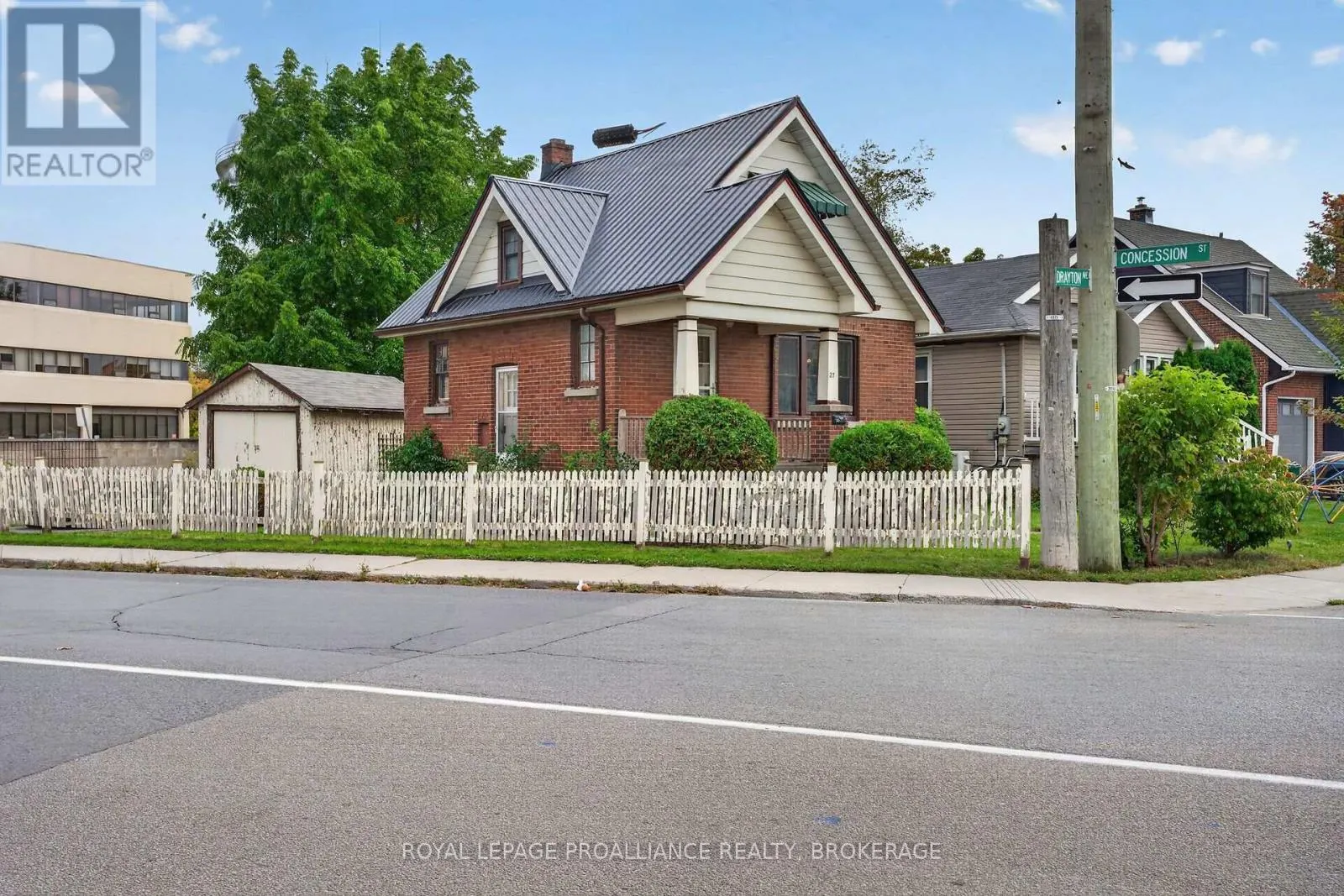 27 DRAYTON AVENUE