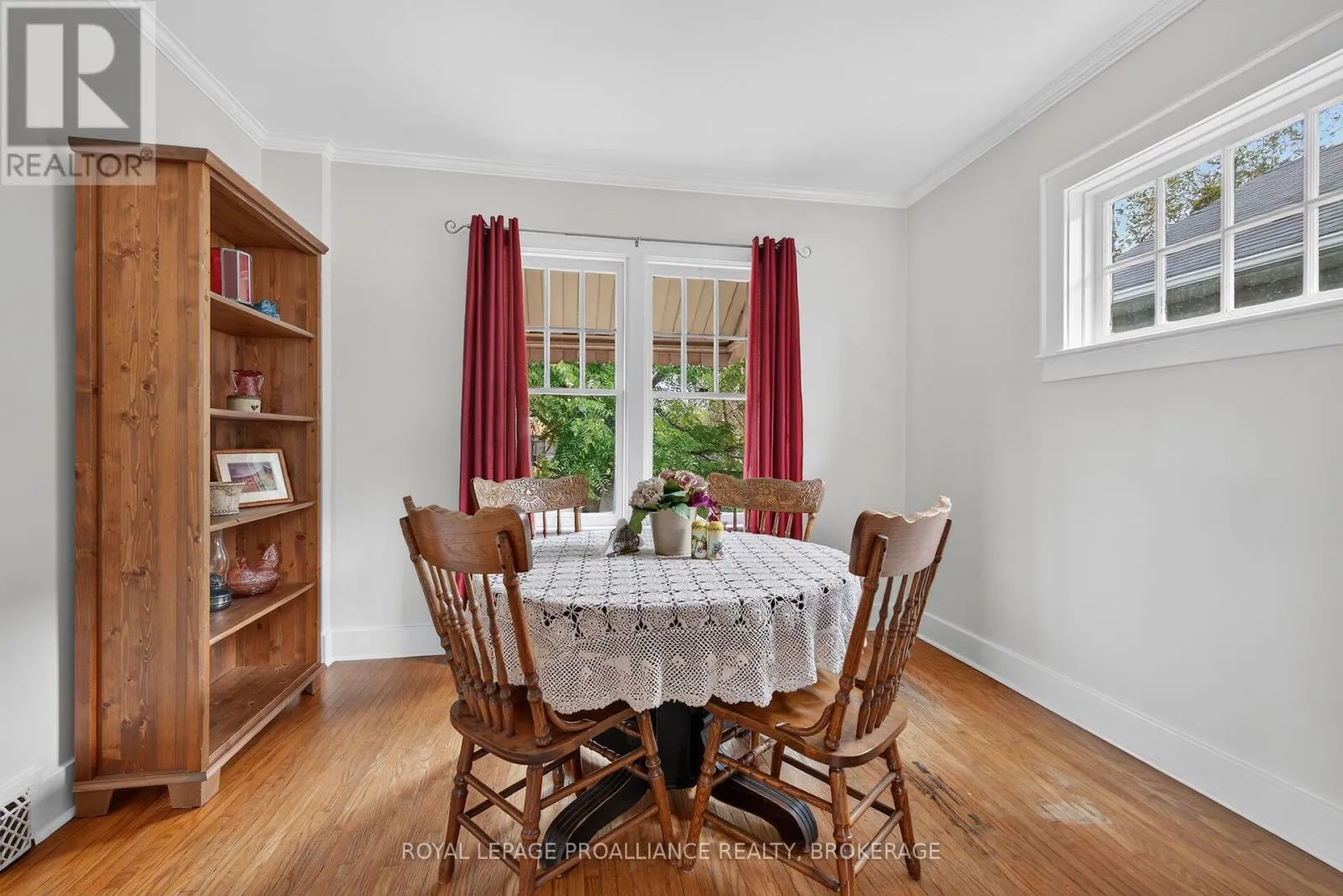 27 DRAYTON AVENUE