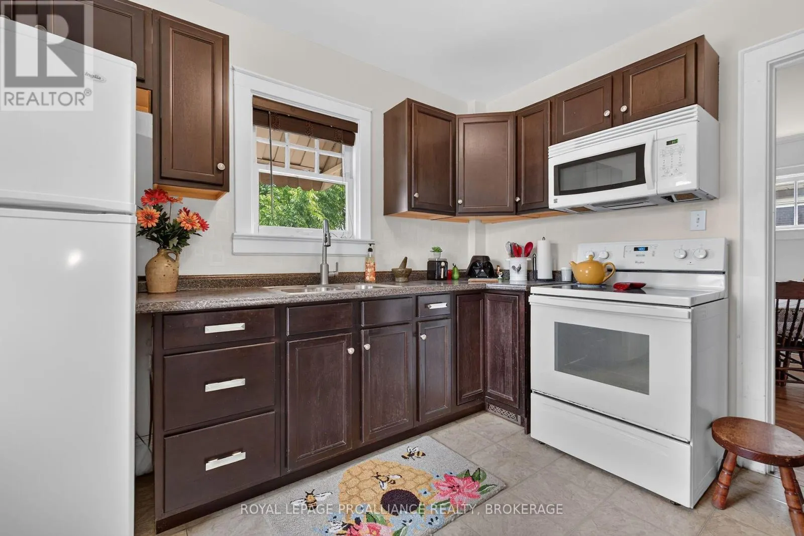 27 DRAYTON AVENUE