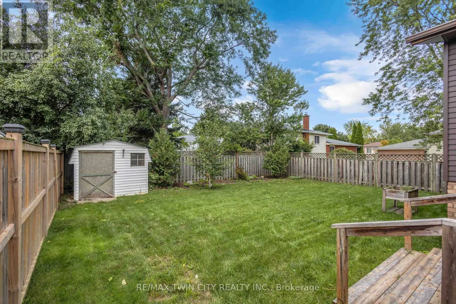 79 HOBART CRESCENT