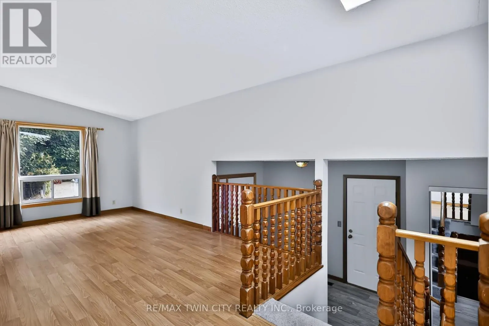 79 HOBART CRESCENT