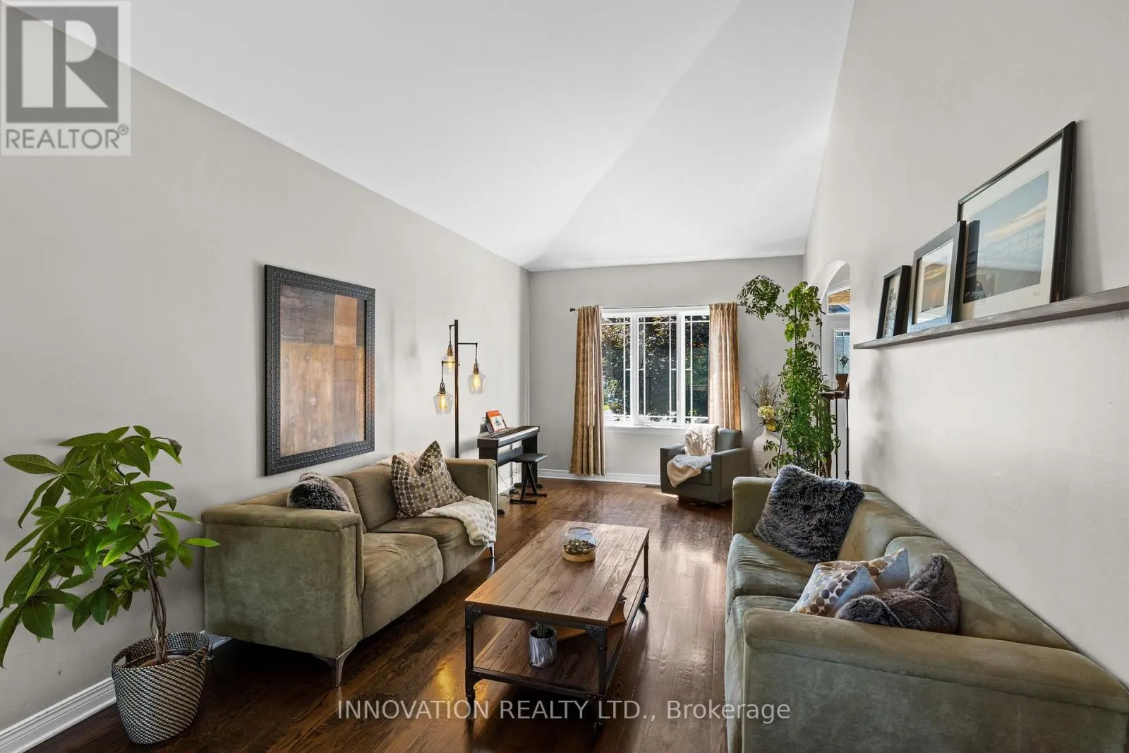 54 FRANCES COLBERT AVENUE