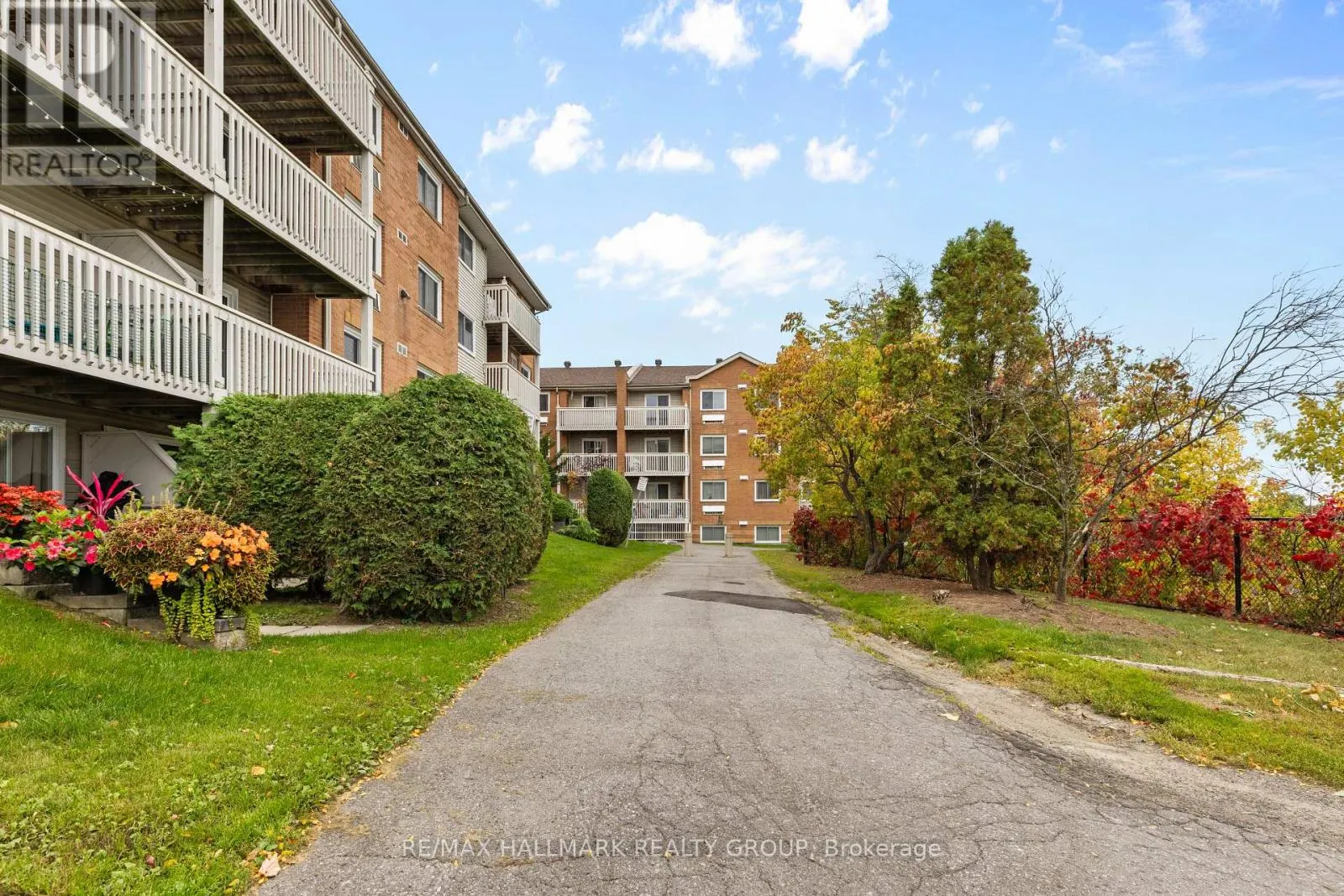 306 - 345 CENTRUM BOULEVARD