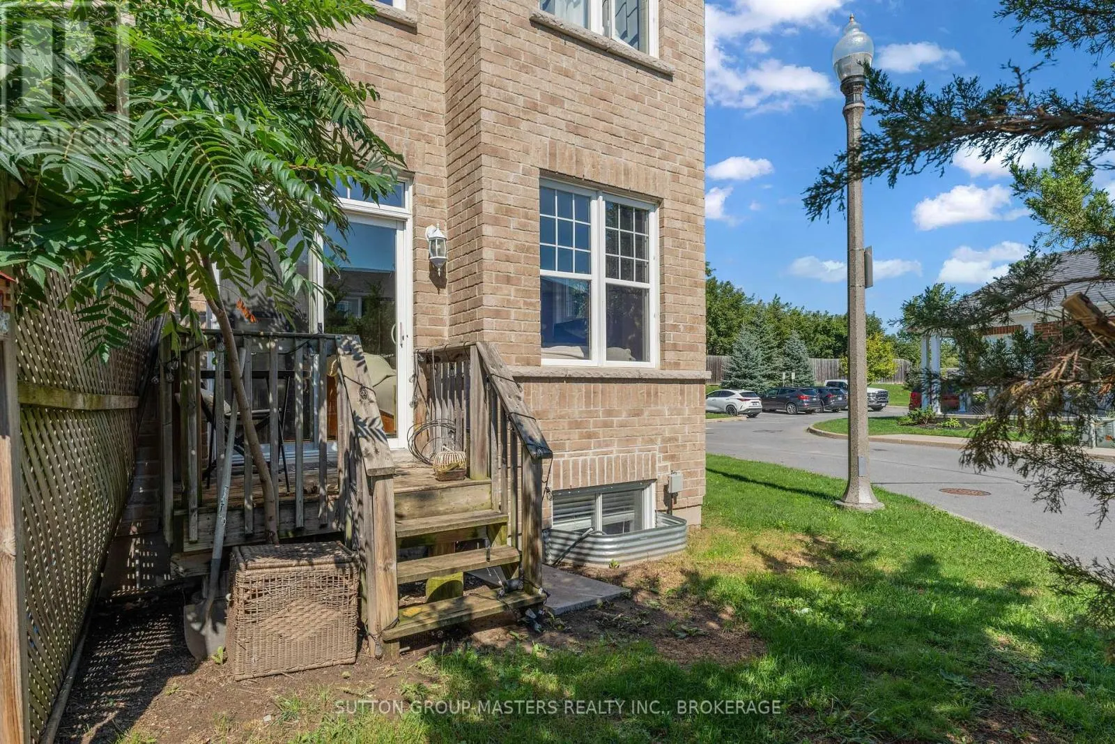 901 NEWMARKET LANE