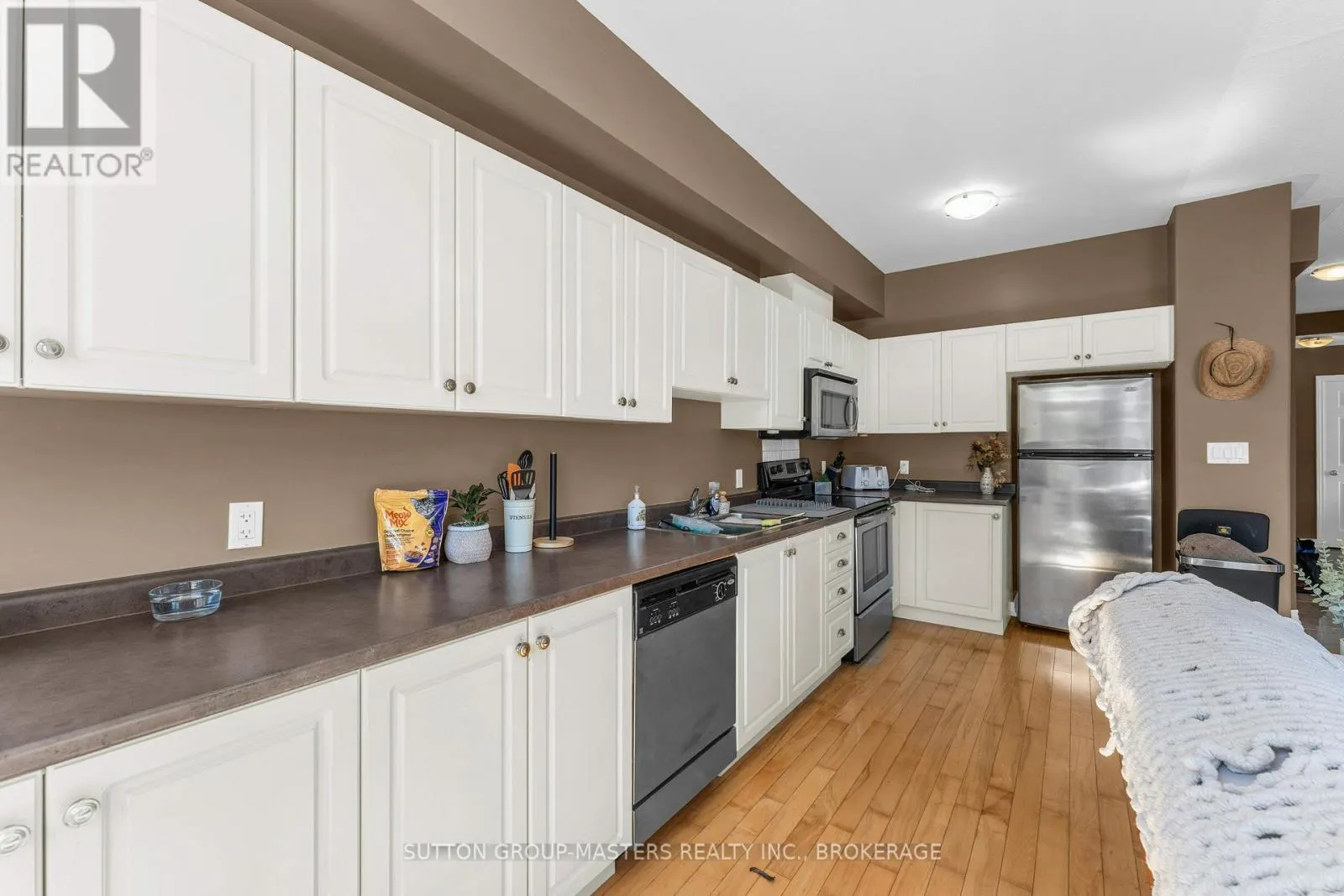 901 NEWMARKET LANE