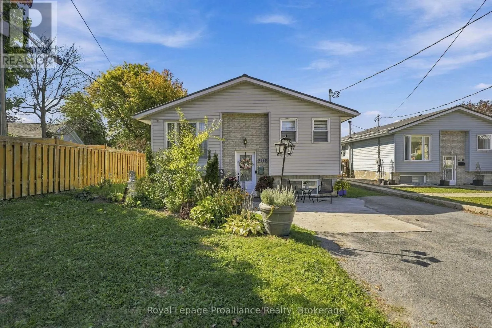 208 BYRON STREET