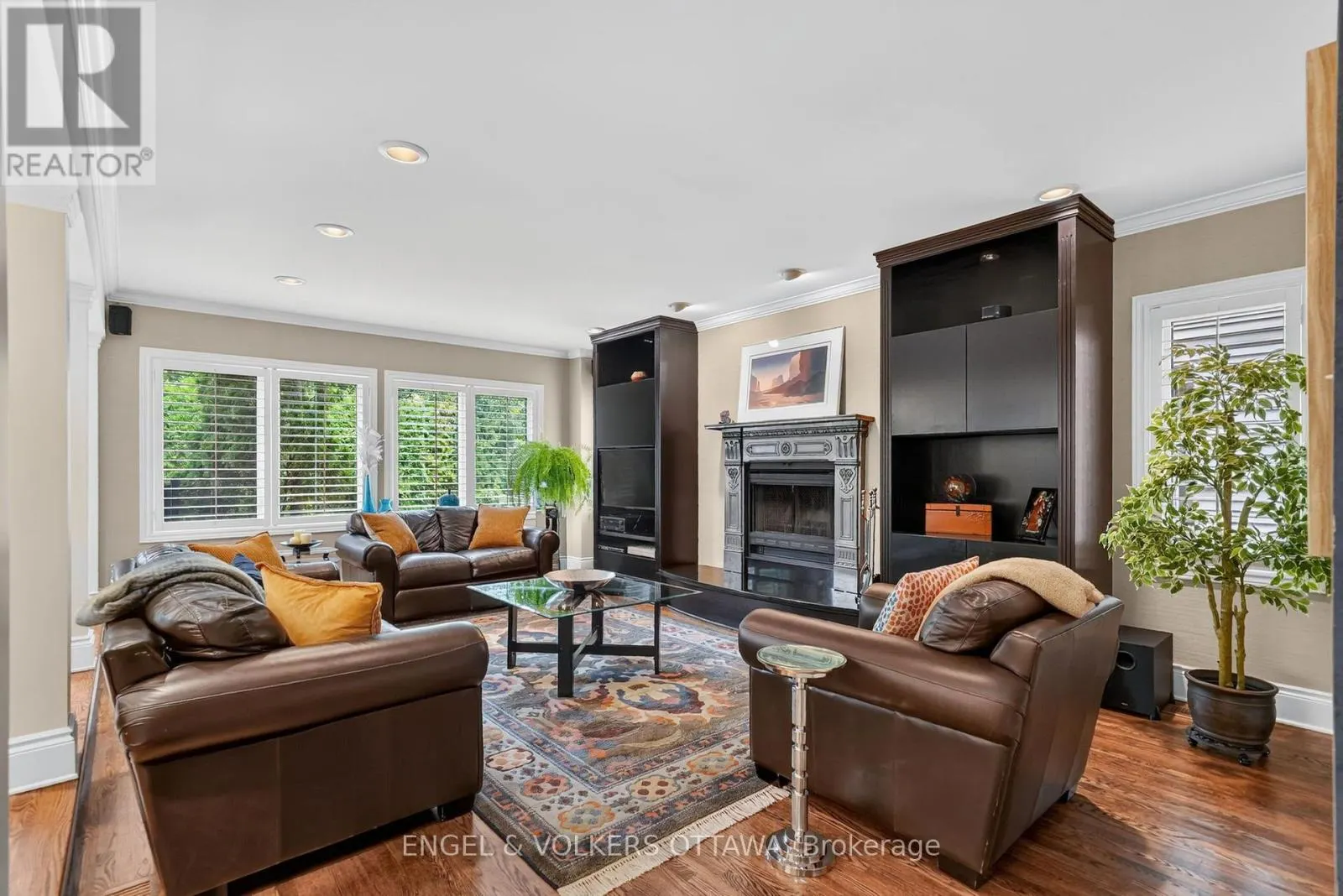 13 LYNHURST AVENUE