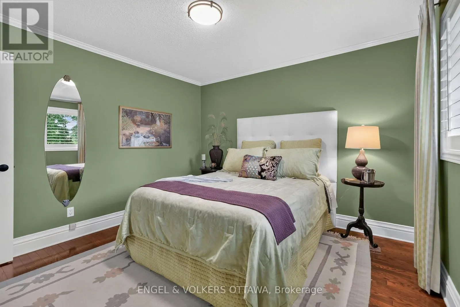 13 LYNHURST AVENUE