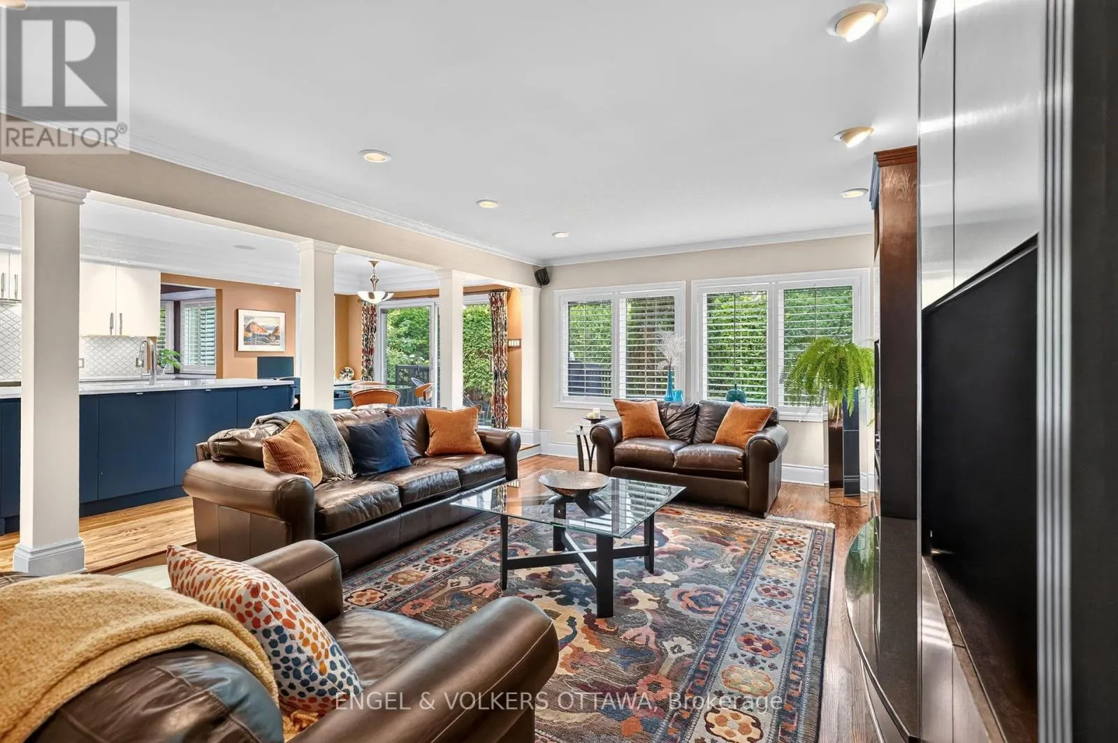 13 LYNHURST AVENUE